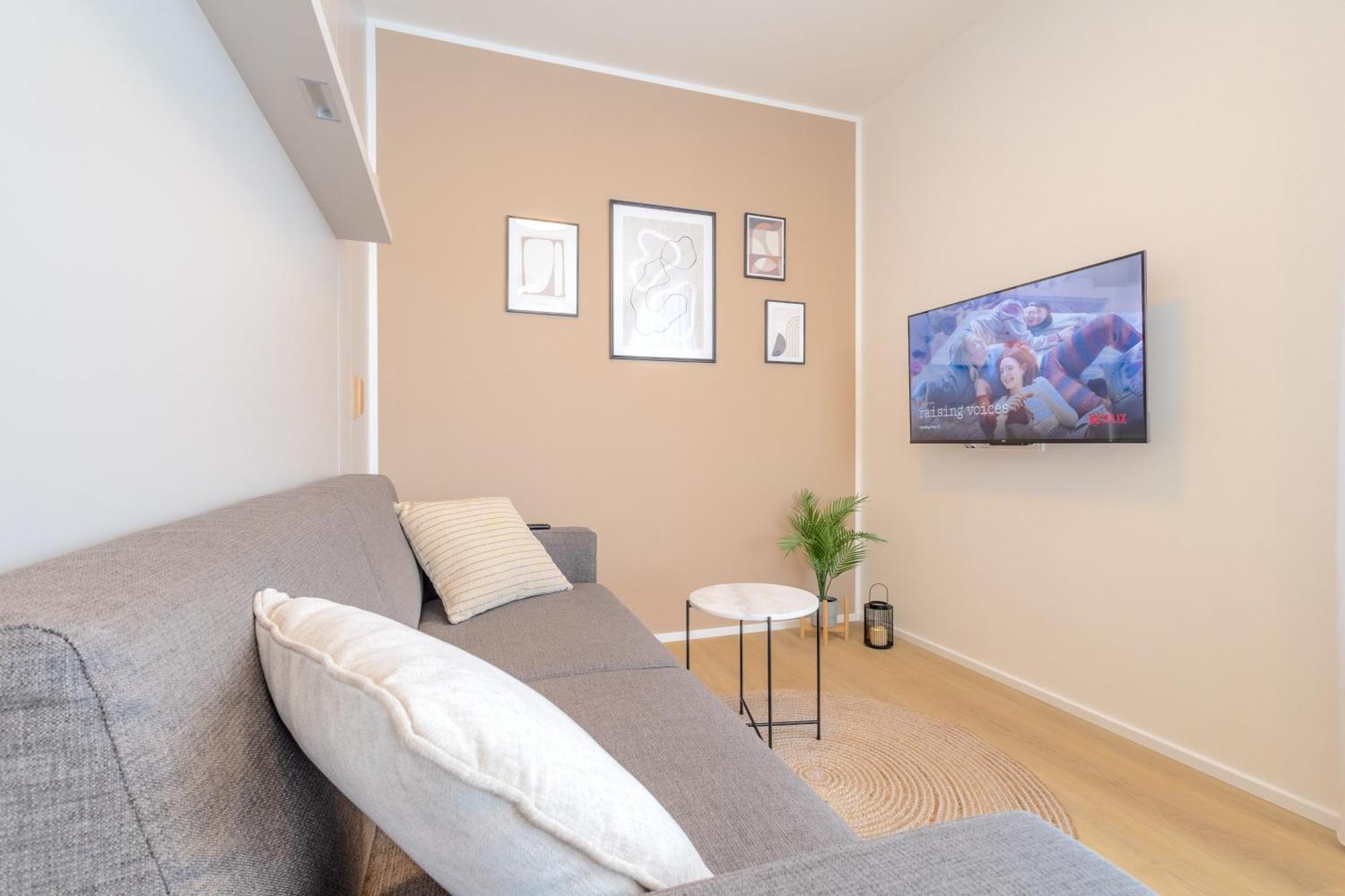 Bright 2br - 8th Floor, Balcony, Free Parking - By Gravity Lägenhet