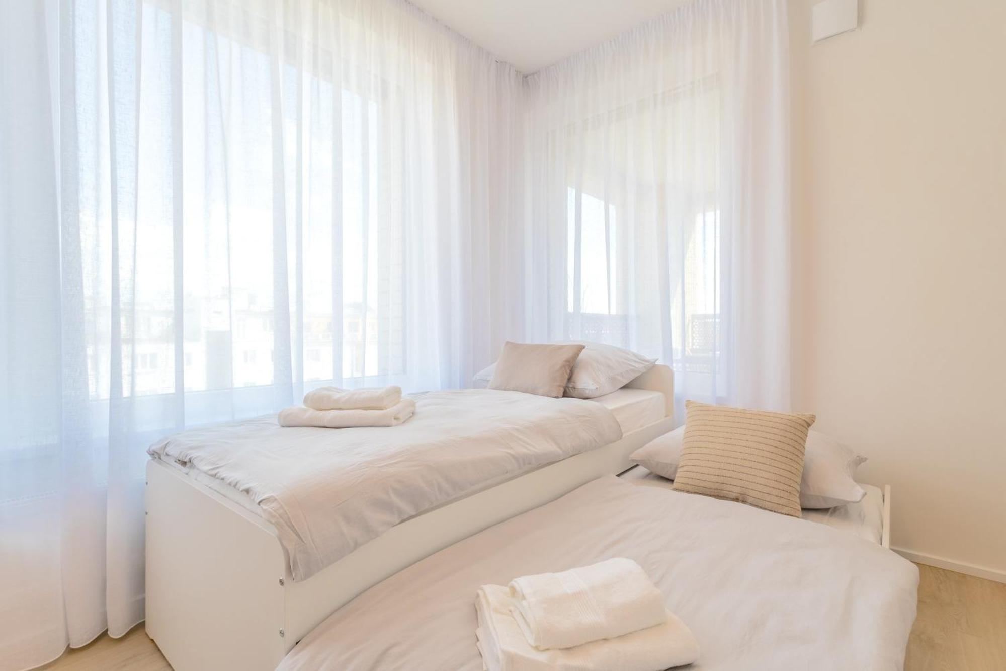 Bright 2br - 8th Floor, Balcony, Free Parking - By Gravity Lägenhet *