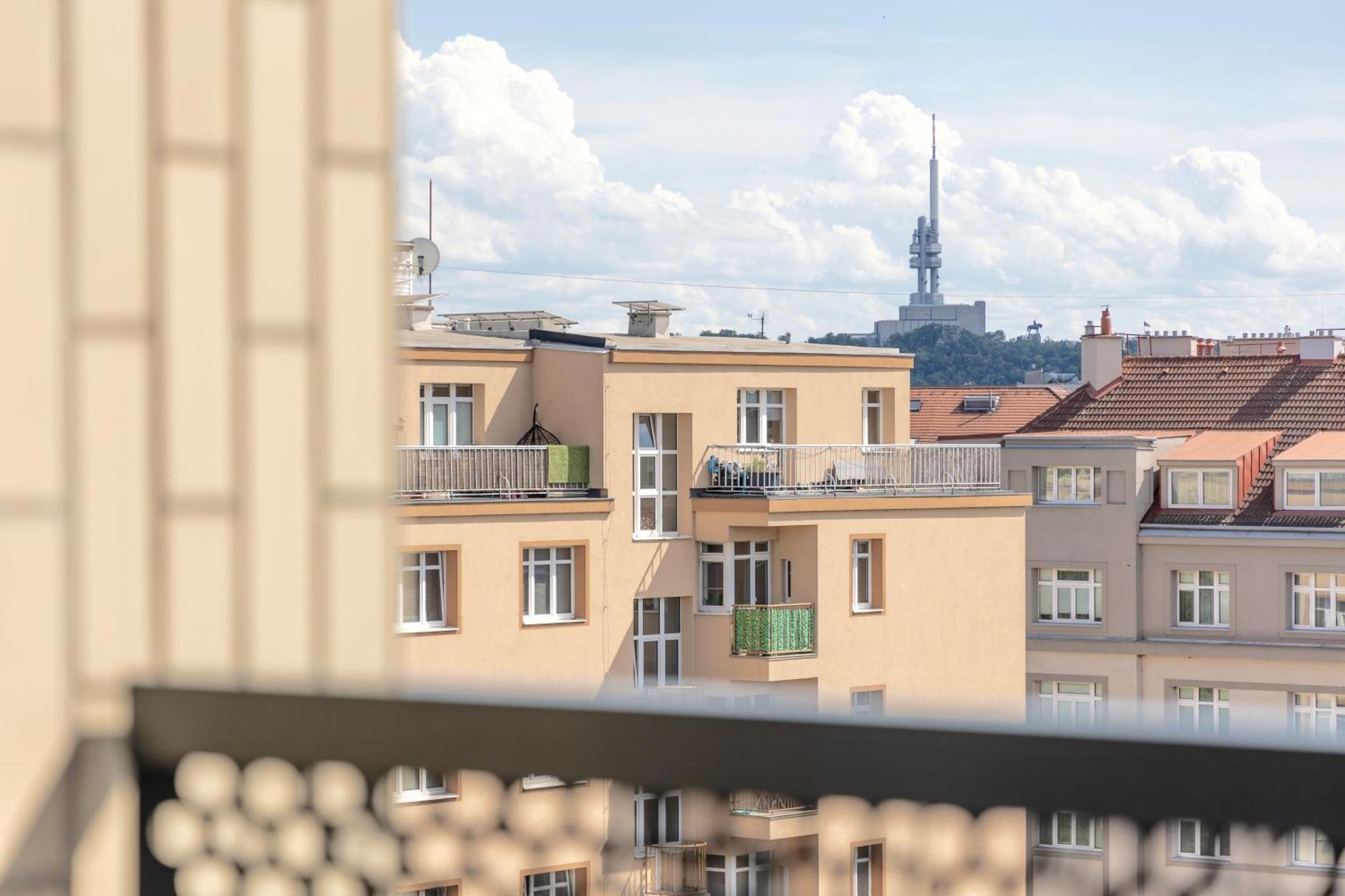 Bright 2br - 8th Floor, Balcony, Free Parking - By Gravity Lägenhet